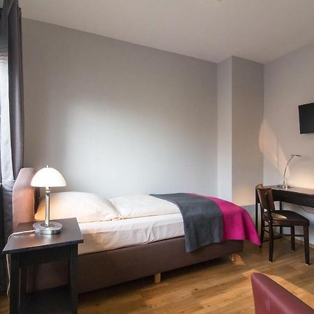 Hotel Klein Frankfurt Франкфурт на Майн Екстериор снимка