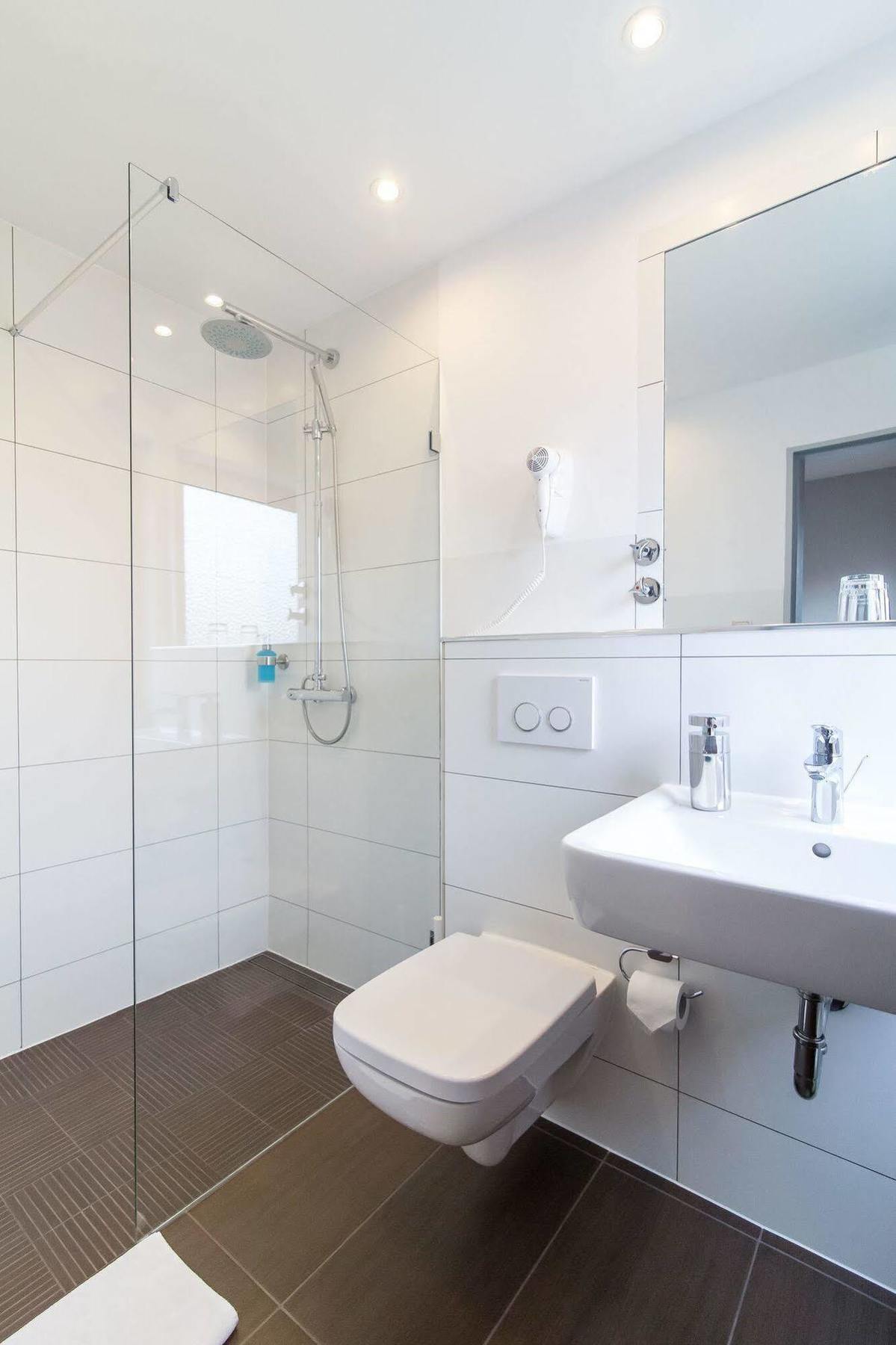 Hotel Klein Frankfurt Франкфурт на Майн Екстериор снимка