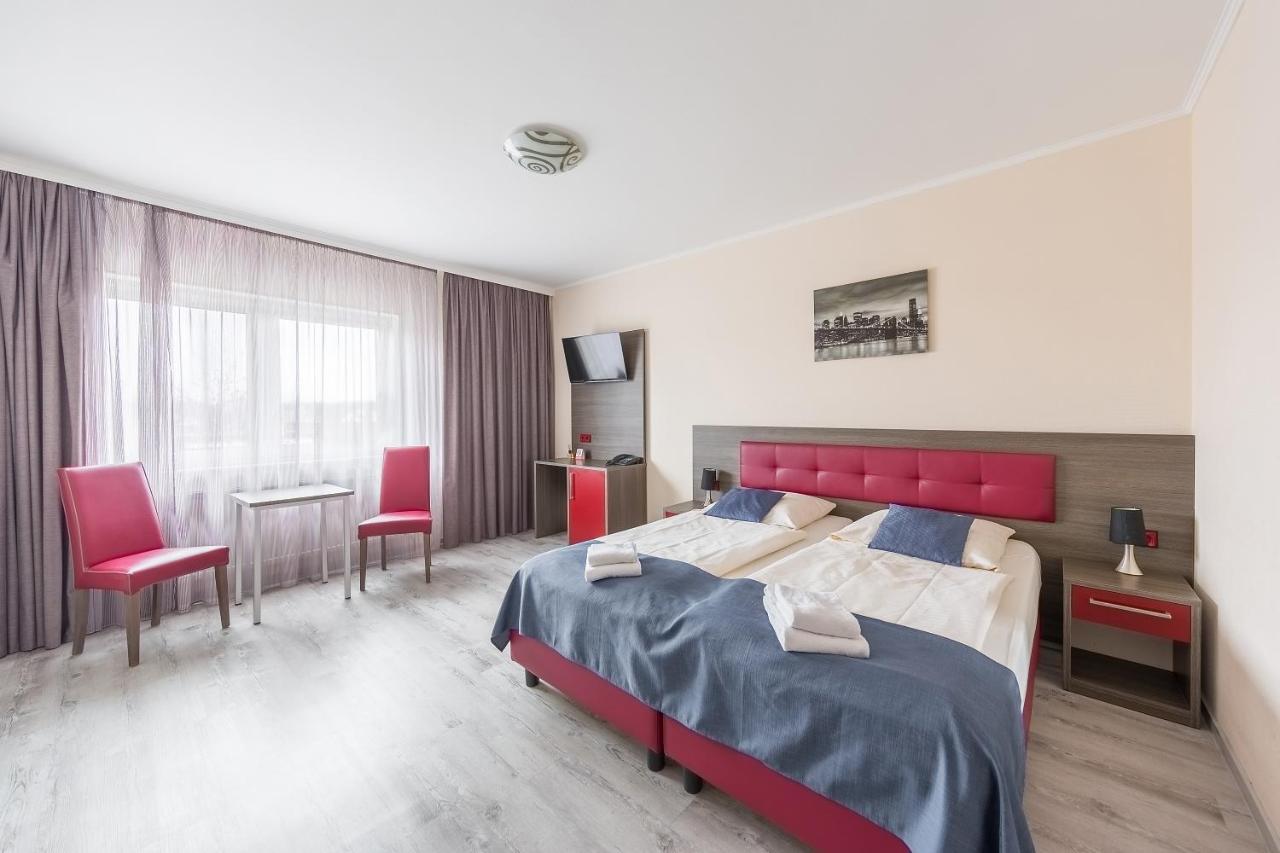 Hotel Klein Frankfurt Франкфурт на Майн Екстериор снимка