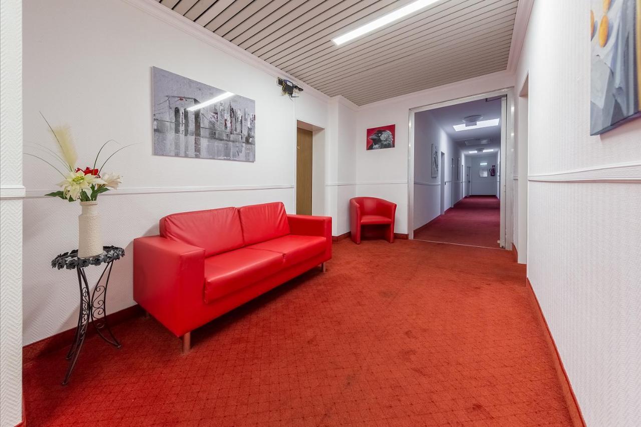 Hotel Klein Frankfurt Франкфурт на Майн Екстериор снимка